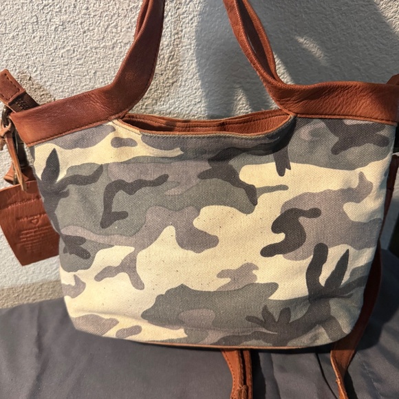 Latico Camo and Camel Leather Satchel Crossbody Handbag NWT - Picture 3 of 7